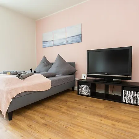 Fullhouse - - F45 - Smarttv - Nespresso