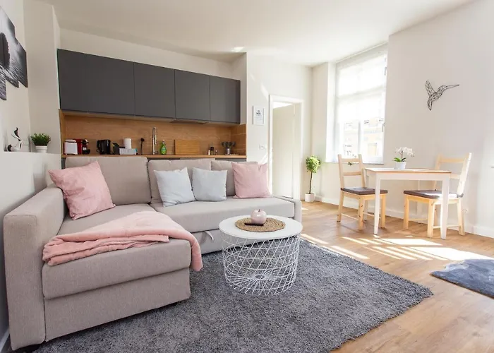 Fullhouse - - F45 - Smarttv - Nespresso * اتسوكو